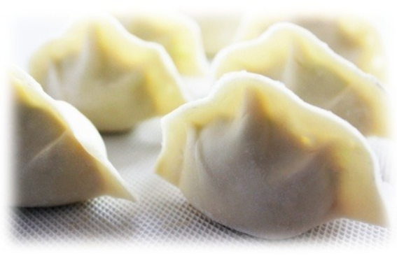 皮薄餡滿、褶型規(guī)整，蒸煮煎炸速凍全線通用.png